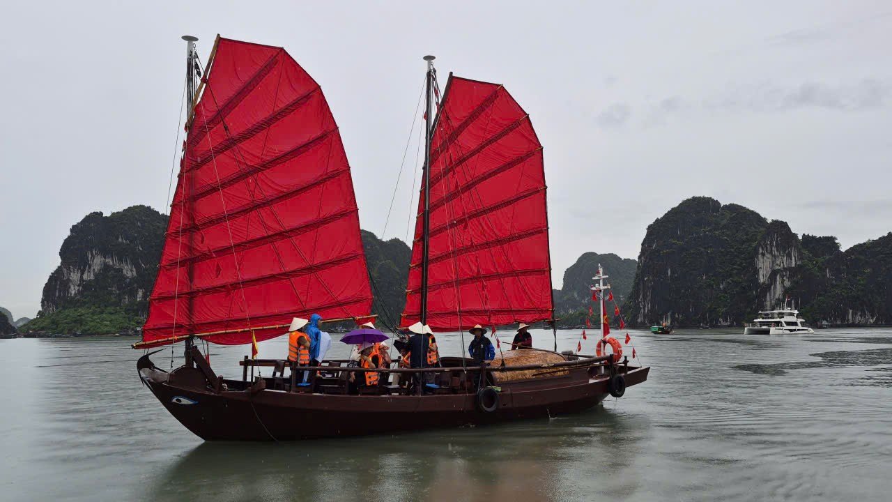 1782786786_bac-vach-sailing-cruise (4).jpg